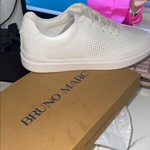 Bruno Marc Men's Classic White Sneakers